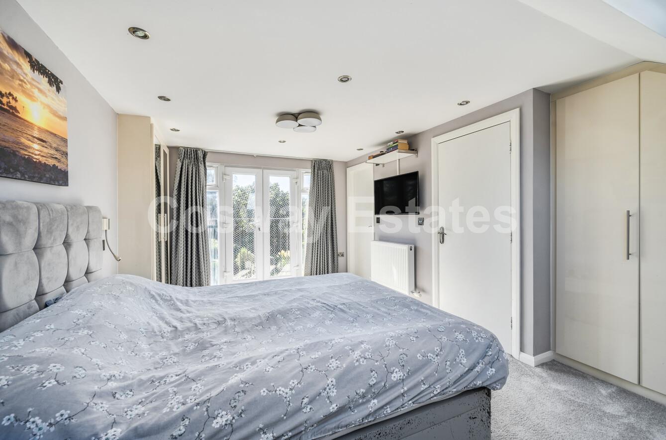 Hale Drive, Mill Hill, NW7, London